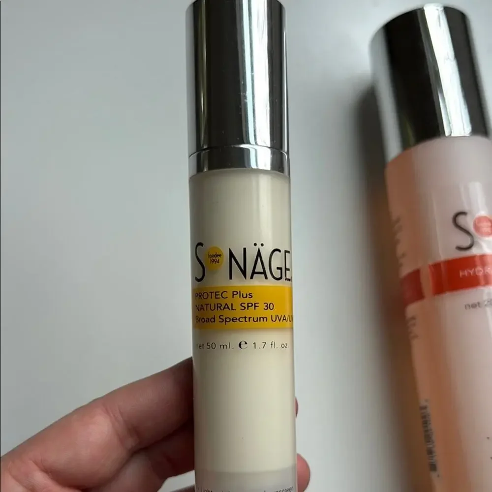 Hydrating Skincare Set - Silver and Cream
